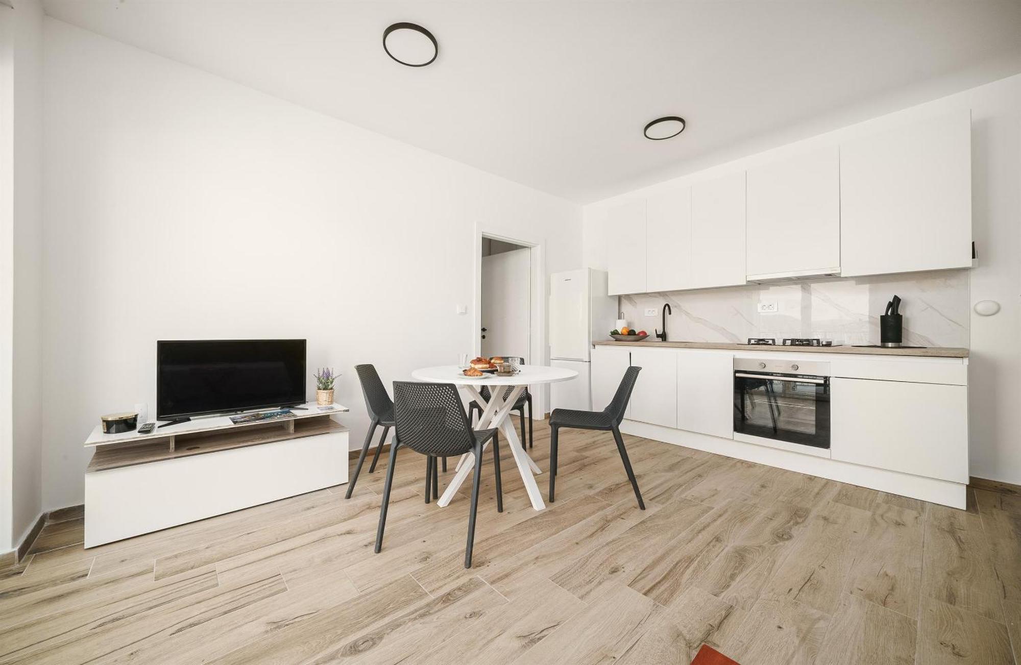 Apartments Picikato Bilice Exterior photo